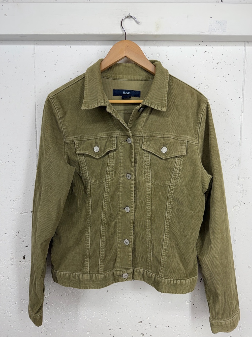 GAP Vintage Y2K Women’s size Large Drab Corduroy Trucker Jacket